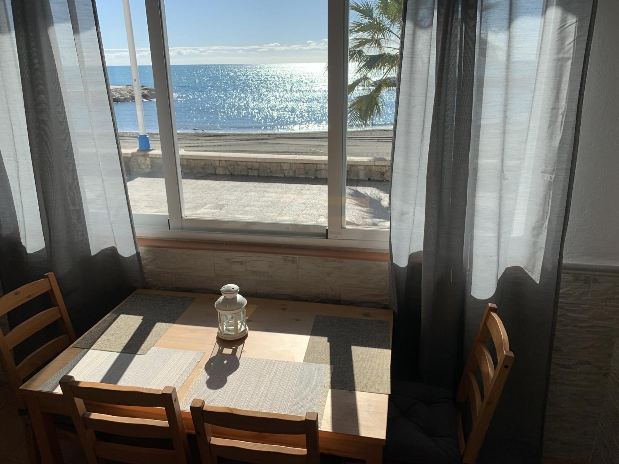 Apartamento Frente Al Mar Pedregalejo Màlaga Exteriér fotografie