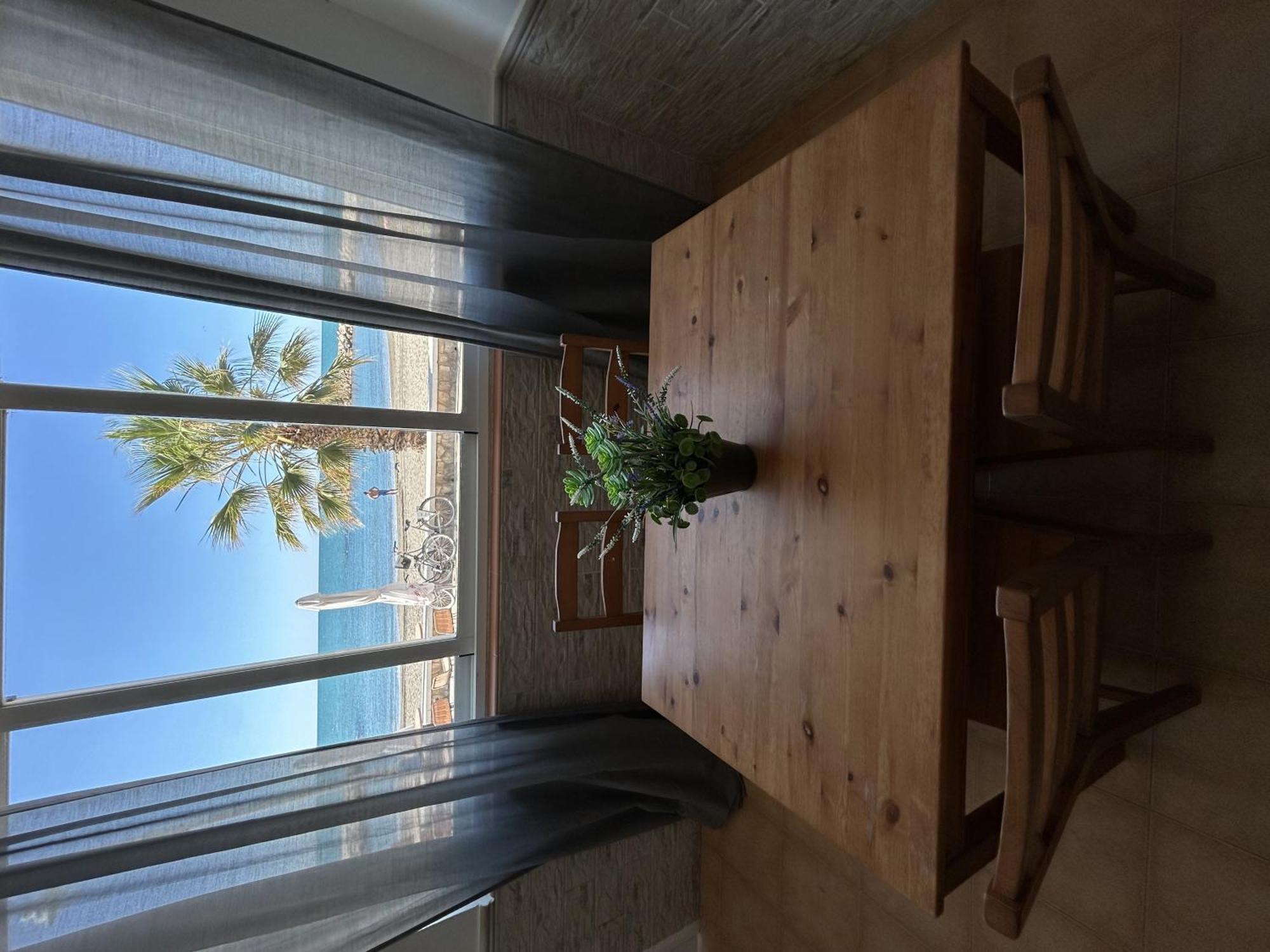 Apartamento Frente Al Mar Pedregalejo Màlaga Exteriér fotografie
